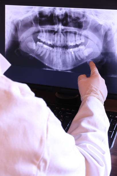 Best Broken Tooth Emergency  in Thiensville, WI